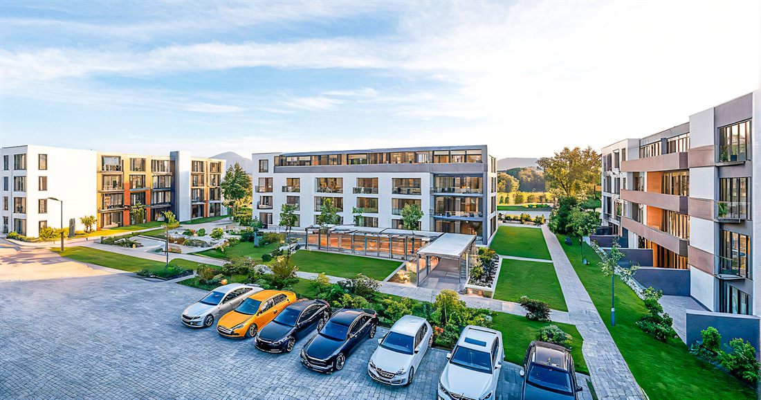 Vnitroblok a parkovací stání areálu Zelená Fabrika